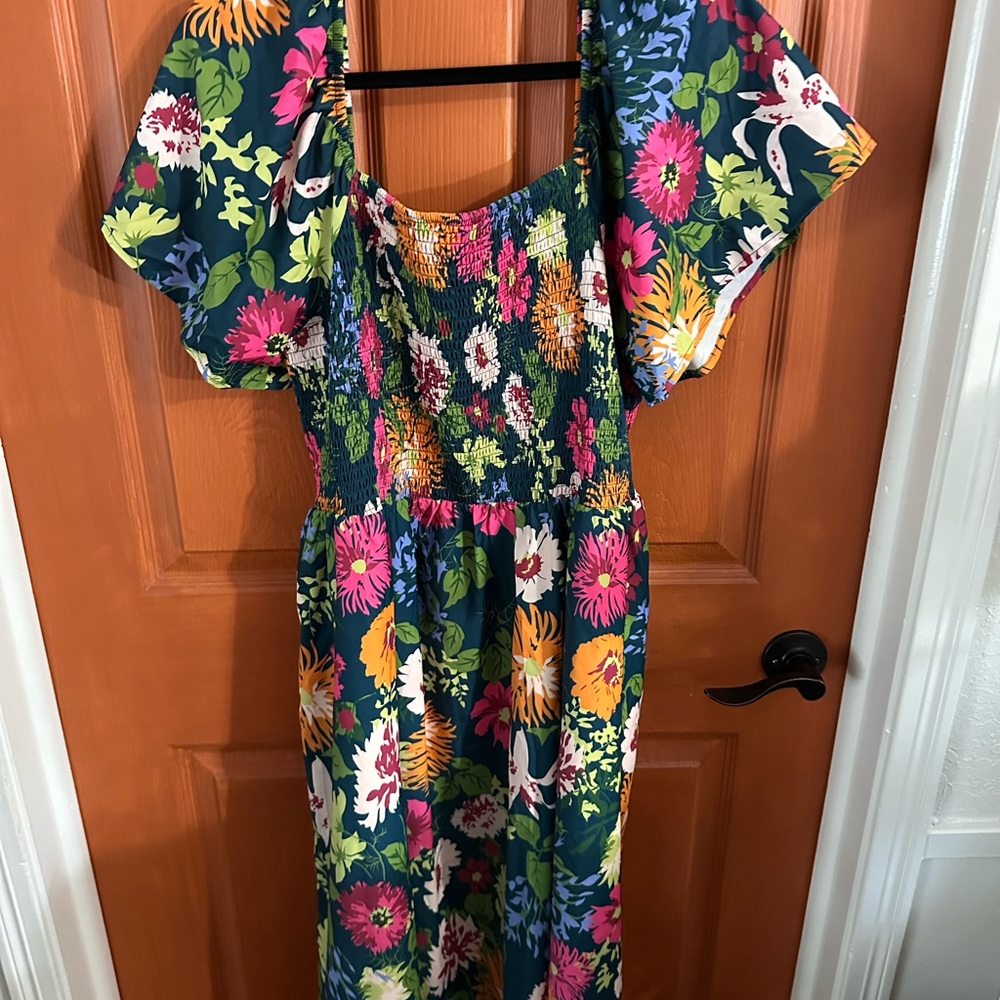 Bloom Chic Floral Smocked Midi Dress in Green with Bright Floral Print New XXL